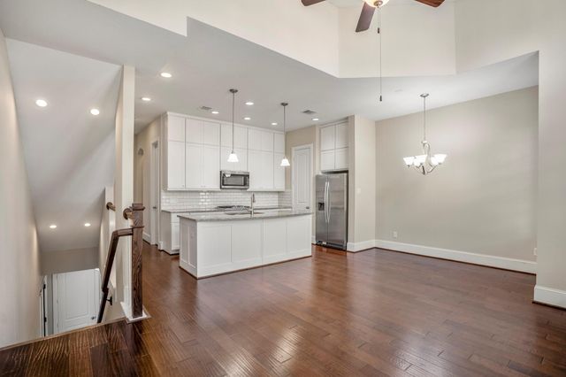 11005 Acorn Falls Drive, Houston, TX 77043