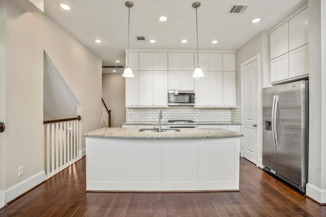 11005 Acorn Falls Drive, Houston, TX 77043