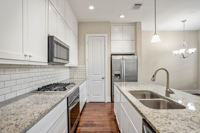 11005 Acorn Falls Drive, Houston, TX 77043