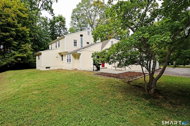 37 Adams Road, Ridgefield, CT 06877