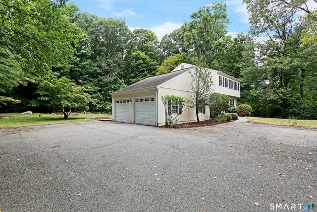 37 Adams Road, Ridgefield, CT 06877