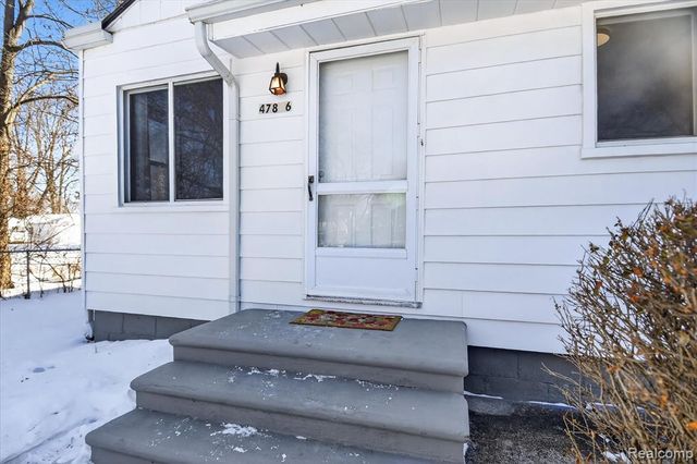 47816 Jefferson Avenue, Chesterfield, MI 48047