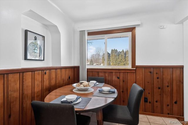 47816 Jefferson Avenue, Chesterfield, MI 48047