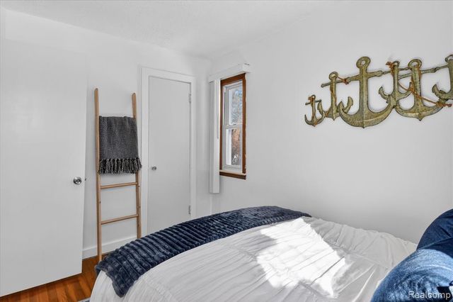 47816 Jefferson Avenue, Chesterfield, MI 48047