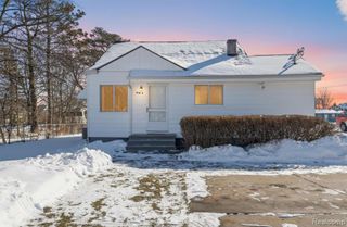 47816 Jefferson Avenue, Chesterfield, MI 48047