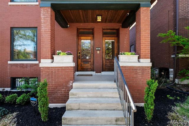 6046 Westminster Place, St Louis, MO 63112