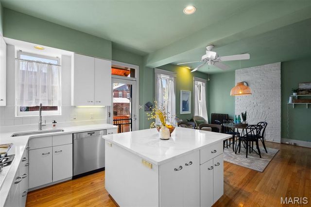 6046 Westminster Place, St Louis, MO 63112