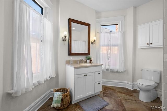 6046 Westminster Place, St Louis, MO 63112