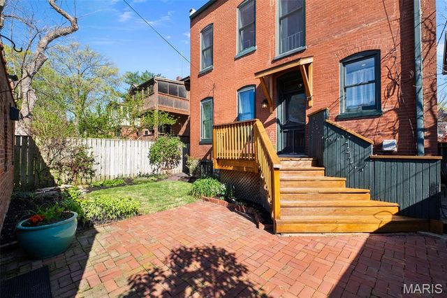 6046 Westminster Place, St Louis, MO 63112