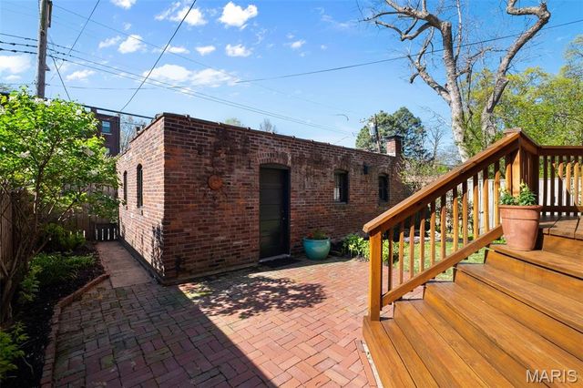 6046 Westminster Place, St Louis, MO 63112