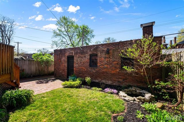 6046 Westminster Place, St Louis, MO 63112