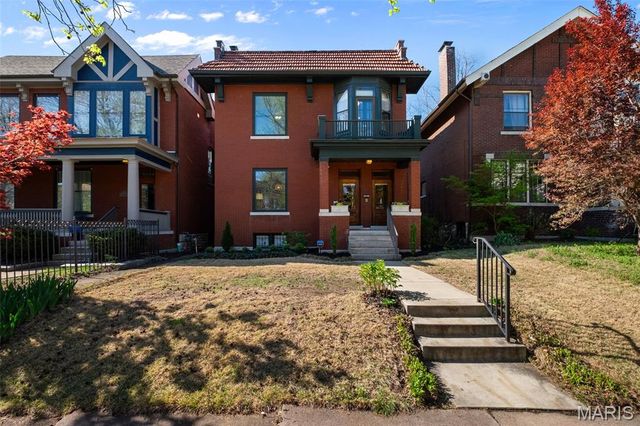 6046 Westminster Place, St Louis, MO 63112