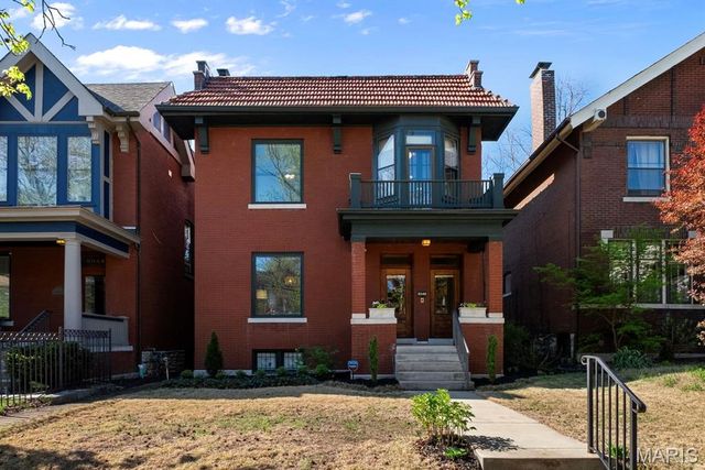 6046 Westminster Place, St Louis, MO 63112