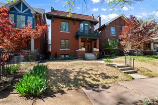 6046 Westminster Place, St Louis, MO 63112
