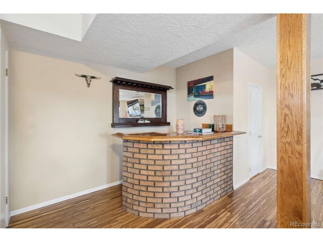 8352 Yarrow Ct, Arvada, CO 80005