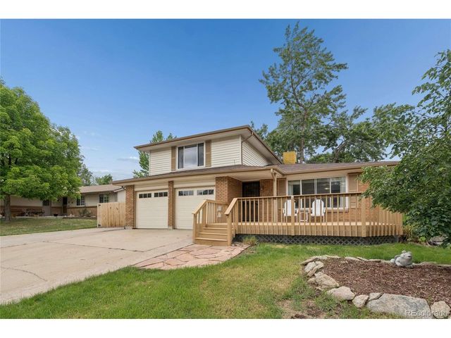 8352 Yarrow Ct, Arvada, CO 80005