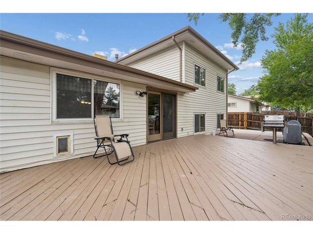 8352 Yarrow Ct, Arvada, CO 80005