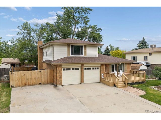 8352 Yarrow Ct, Arvada, CO 80005