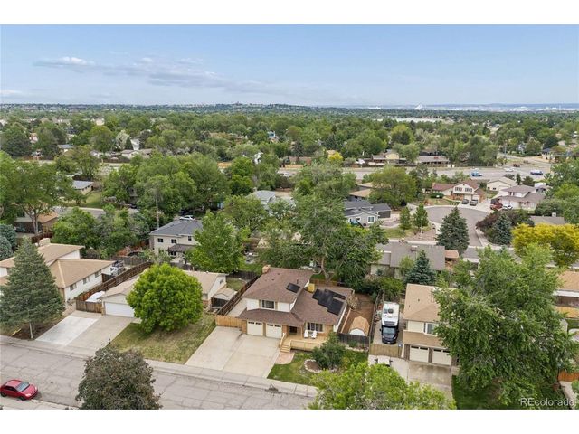 8352 Yarrow Ct, Arvada, CO 80005