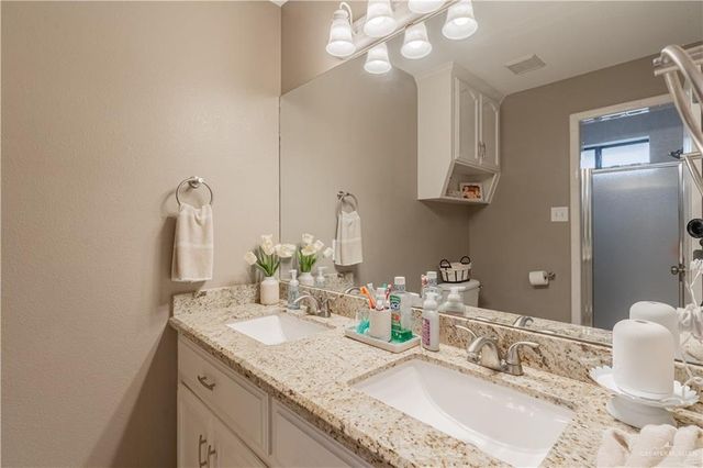 901 Crown Circle, Edinburg, TX 78539