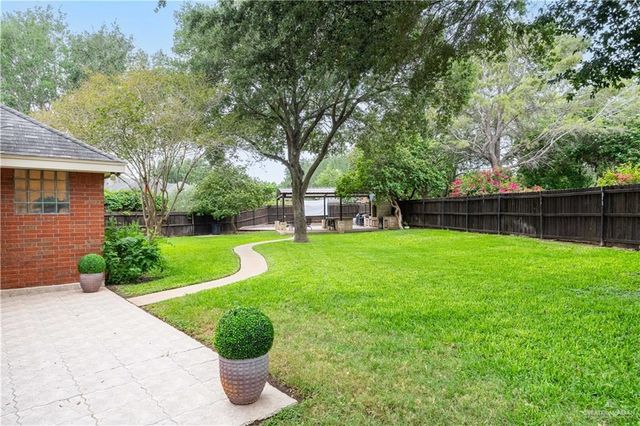 901 Crown Circle, Edinburg, TX 78539