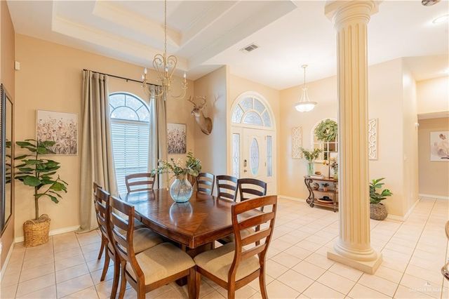 901 Crown Circle, Edinburg, TX 78539
