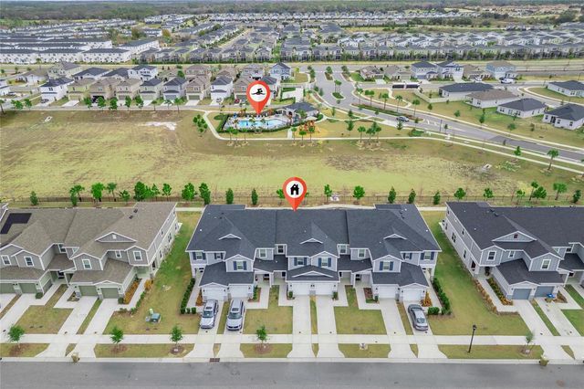 697 STONEY POINT CIRCLE, Davenport, FL 33896