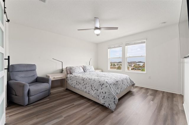 697 STONEY POINT CIRCLE, Davenport, FL 33896