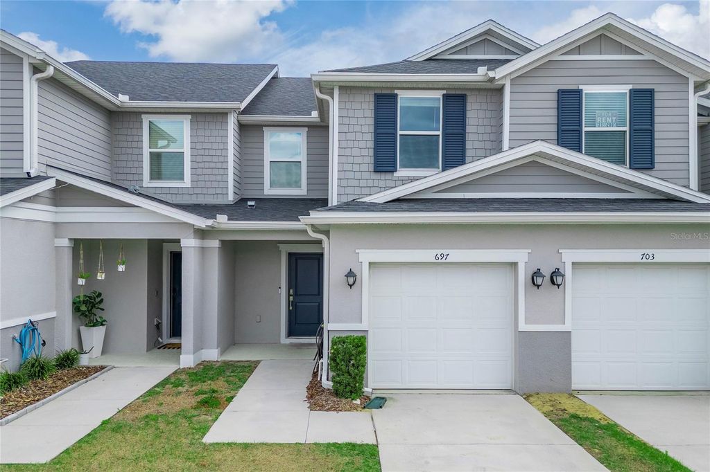 697 STONEY POINT CIRCLE, Davenport, FL 33896