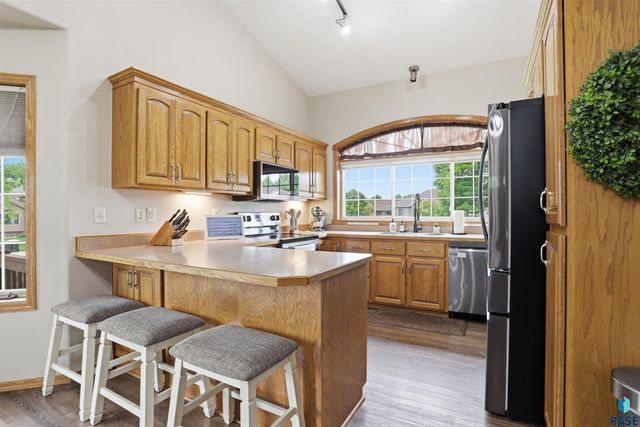 3420 S Fernwood Ave Avenue, Sioux Falls, SD 57110