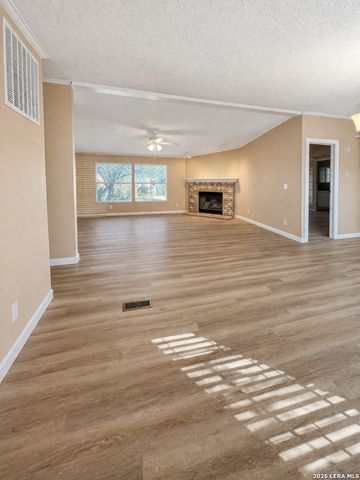 938 Patricia Ann, Poteet, TX 78065