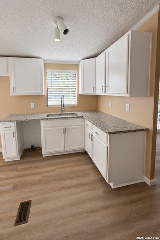 938 Patricia Ann, Poteet, TX 78065