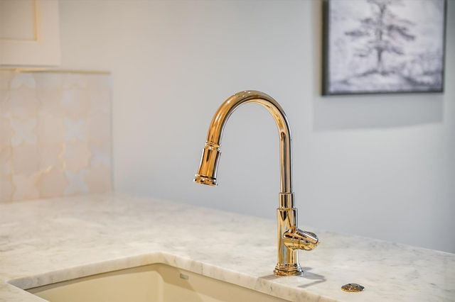 802 S 1st ST S 207, Austin, TX 78704