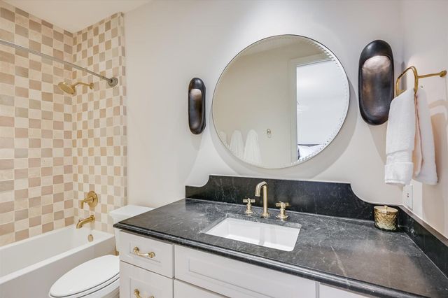 802 S 1st ST S 207, Austin, TX 78704