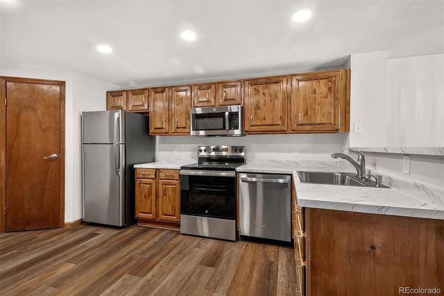 11555 W 70th Place G, Arvada, CO 80004