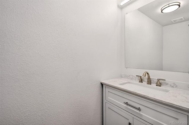11555 W 70th Place G, Arvada, CO 80004