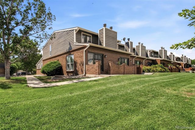 11555 W 70th Place G, Arvada, CO 80004