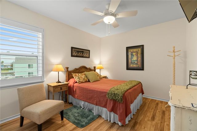 28 Sandollar D2, Rockport, TX 78382