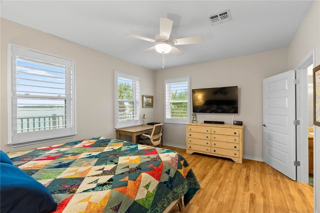 28 Sandollar D2, Rockport, TX 78382