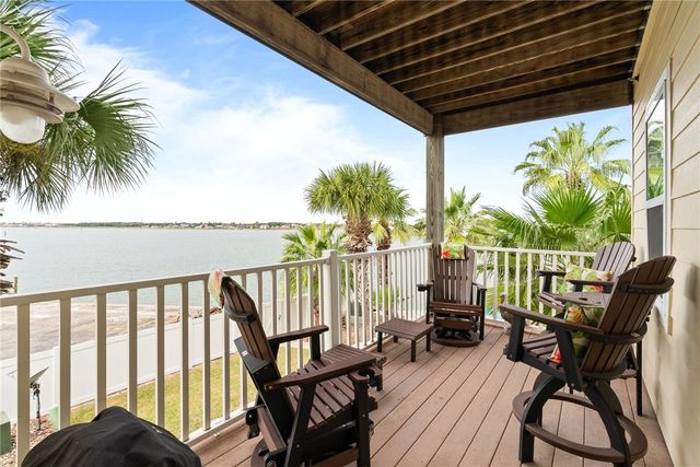 28 Sandollar D2, Rockport, TX 78382