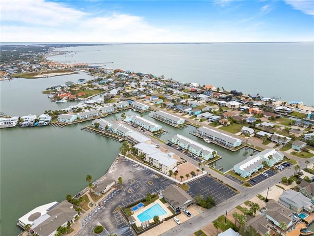 28 Sandollar D2, Rockport, TX 78382