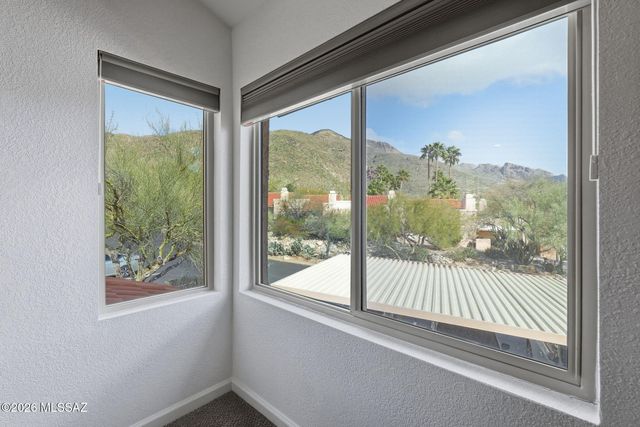 7601 N Calle Sin Envidia Apt 28, Tucson, AZ 85718