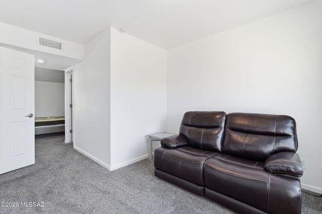 7601 N Calle Sin Envidia Apt 28, Tucson, AZ 85718