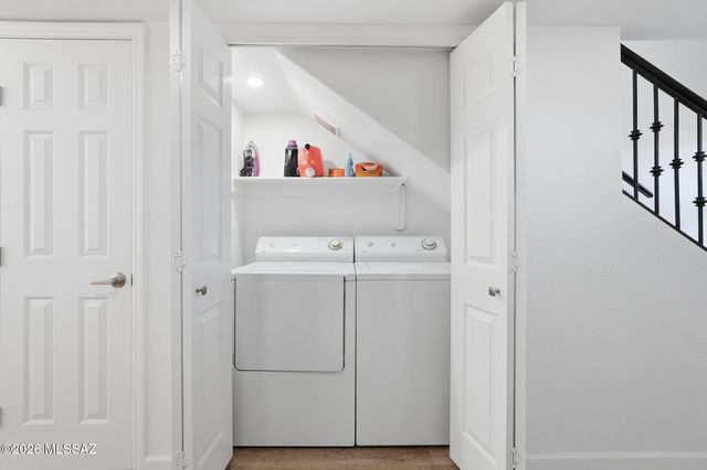 7601 N Calle Sin Envidia Apt 28, Tucson, AZ 85718