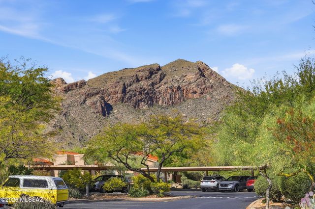 7601 N Calle Sin Envidia Apt 28, Tucson, AZ 85718