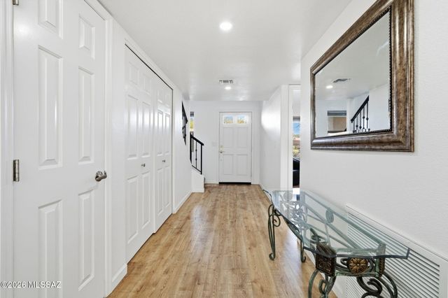 7601 N Calle Sin Envidia Apt 28, Tucson, AZ 85718