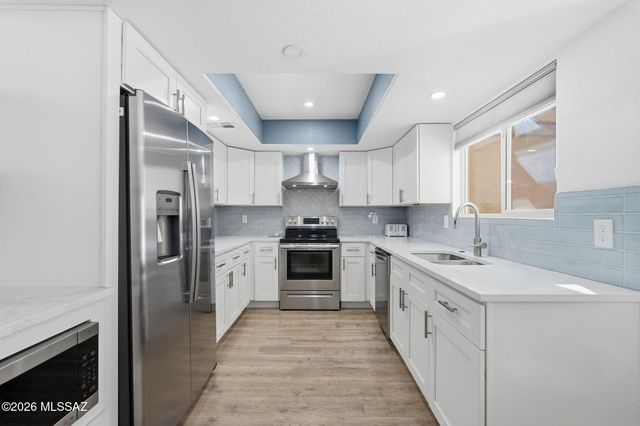 7601 N Calle Sin Envidia Apt 28, Tucson, AZ 85718