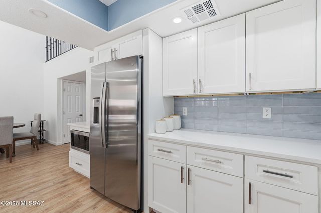 7601 N Calle Sin Envidia Apt 28, Tucson, AZ 85718