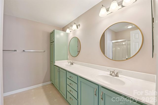 8603 Bookwalter Court, Charlotte, NC 28277