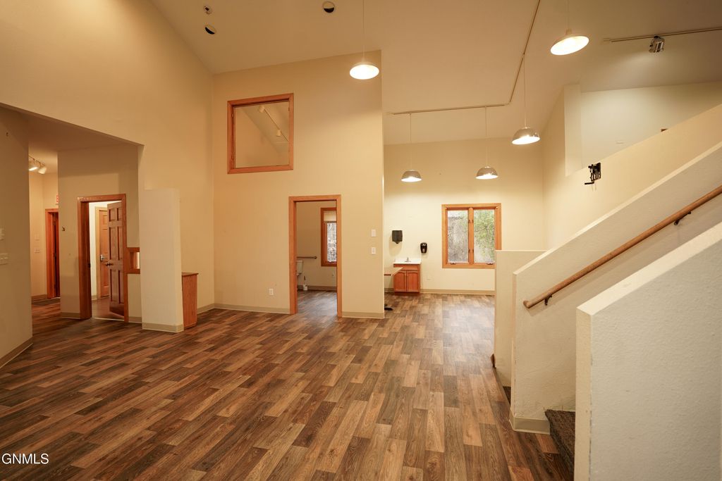 613 N 3rd Street, Bismarck, ND 58501 photo 27